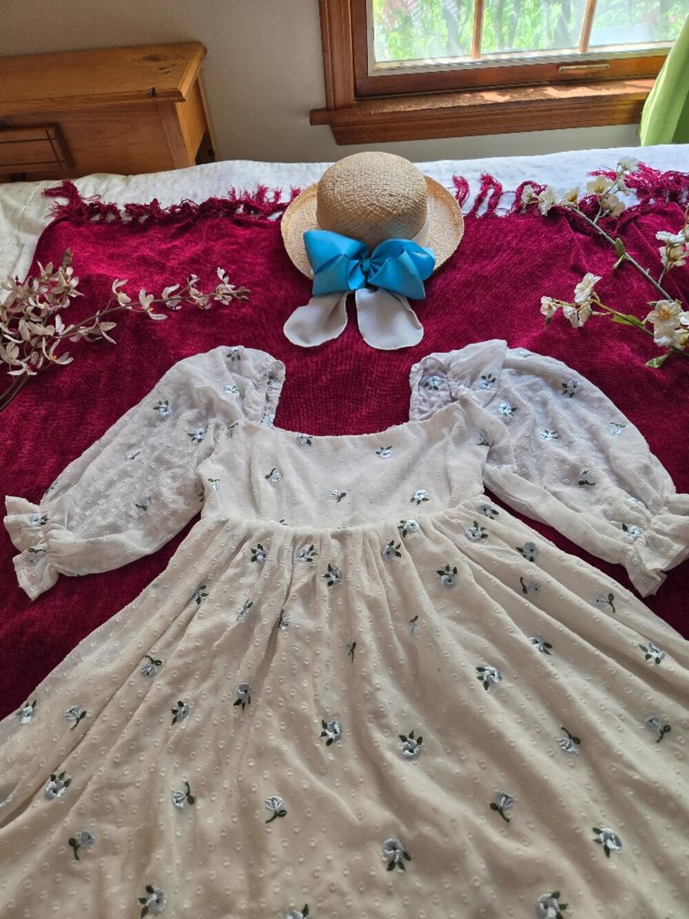 GORGEOUS BLUE SATIN ROSETTE ROSES BABYDOLL DRESS SIZE MEDIUM To Large ..